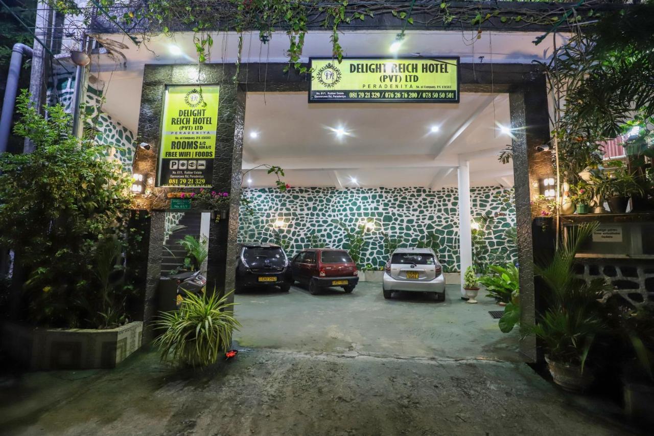Delight Reich Hotel Peradeniya Zewnętrze zdjęcie