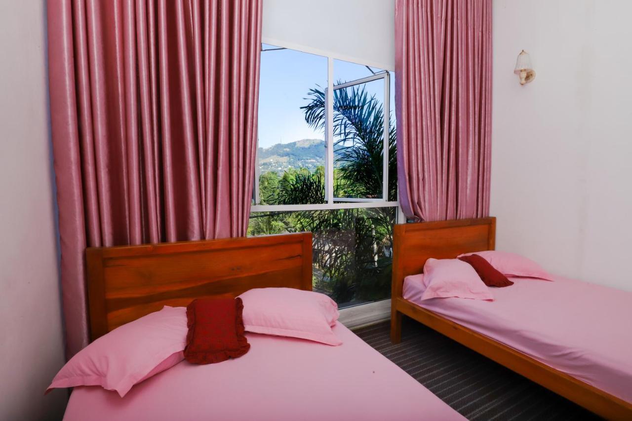 Delight Reich Hotel Peradeniya Zewnętrze zdjęcie
