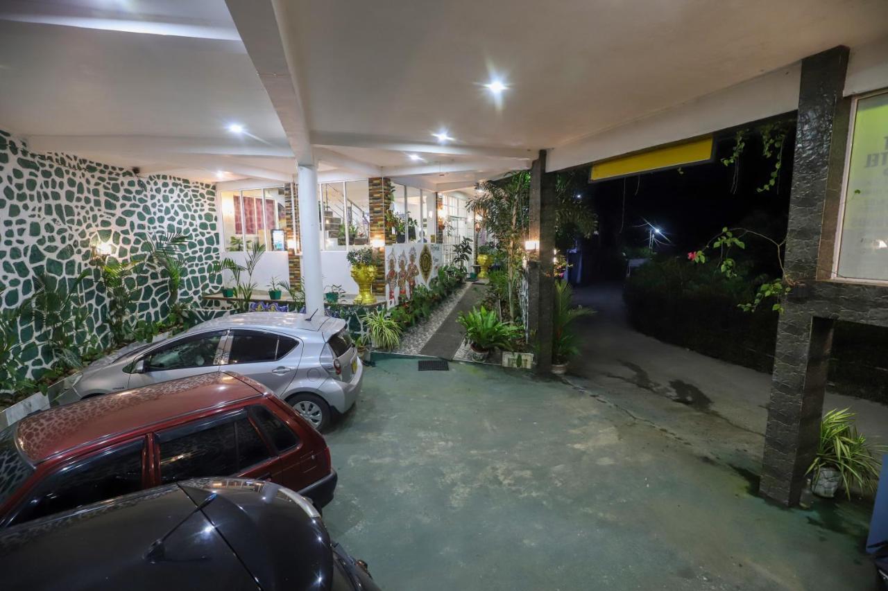 Delight Reich Hotel Peradeniya Zewnętrze zdjęcie
