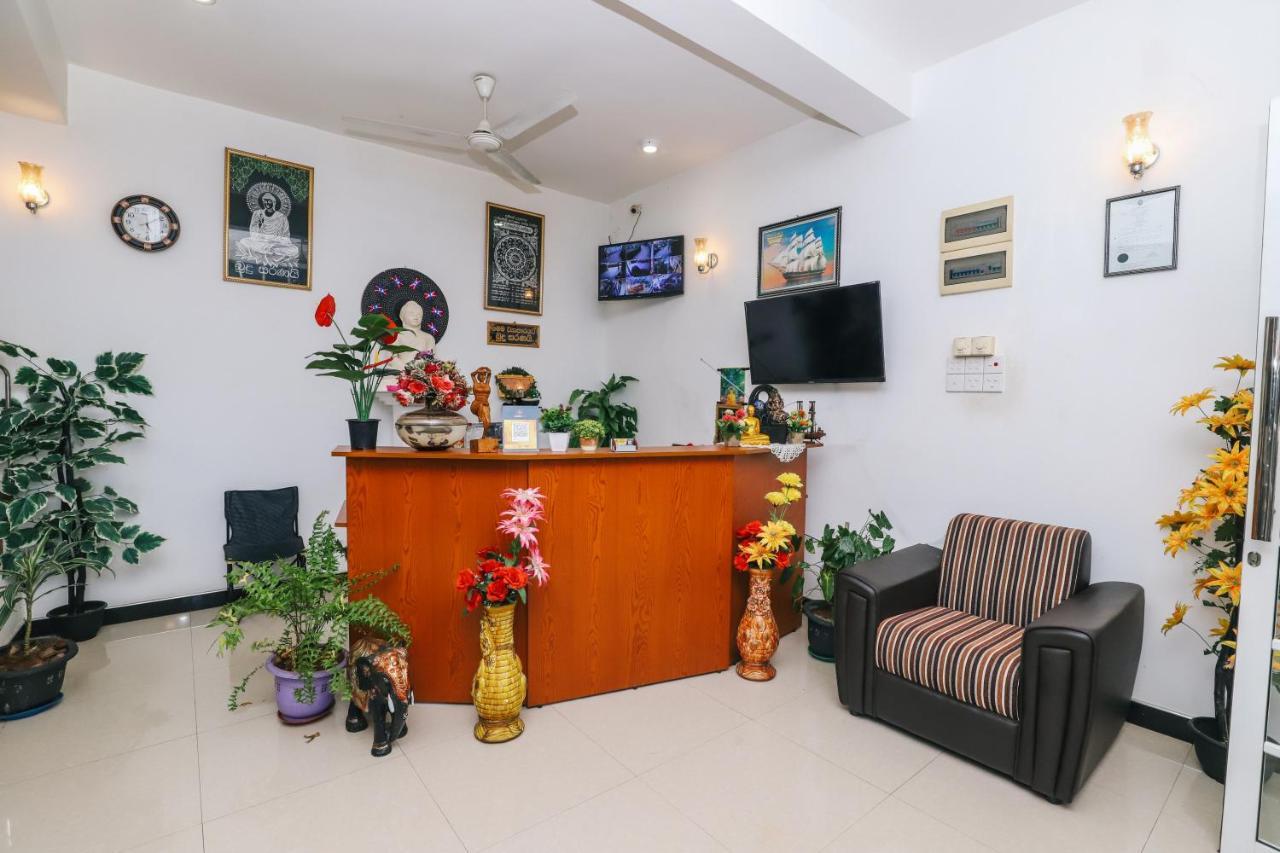 Delight Reich Hotel Peradeniya Zewnętrze zdjęcie